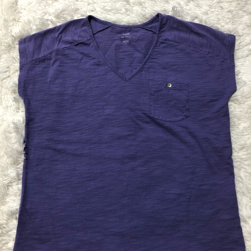 T- shirt